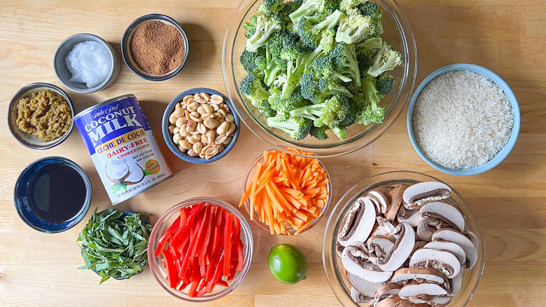 mushroom broccoli curry ingredients
