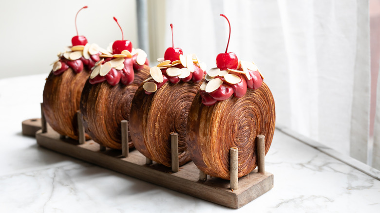 Row of Suprême croissants