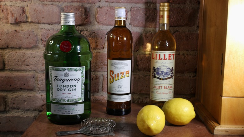 white negroni liquor bottle ingredients