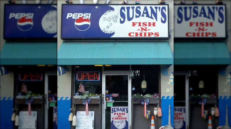 Sign and entrance for Susan's Fish n Chips