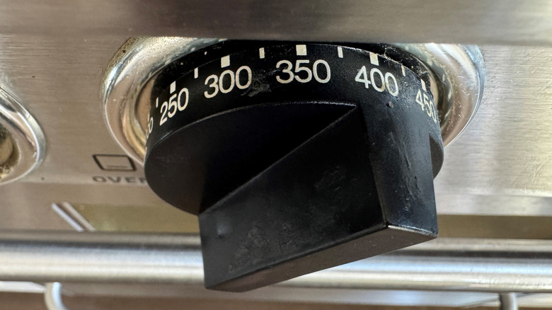 oven temperature dial set to 350 F
