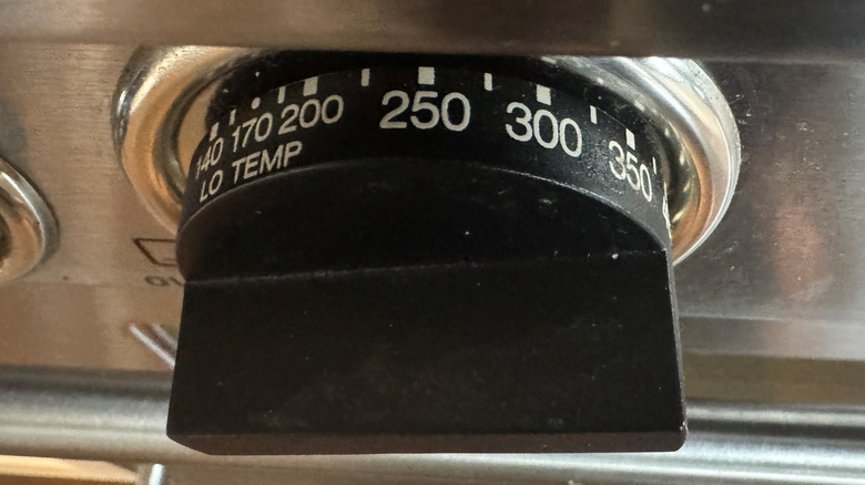 oven temperature dial
